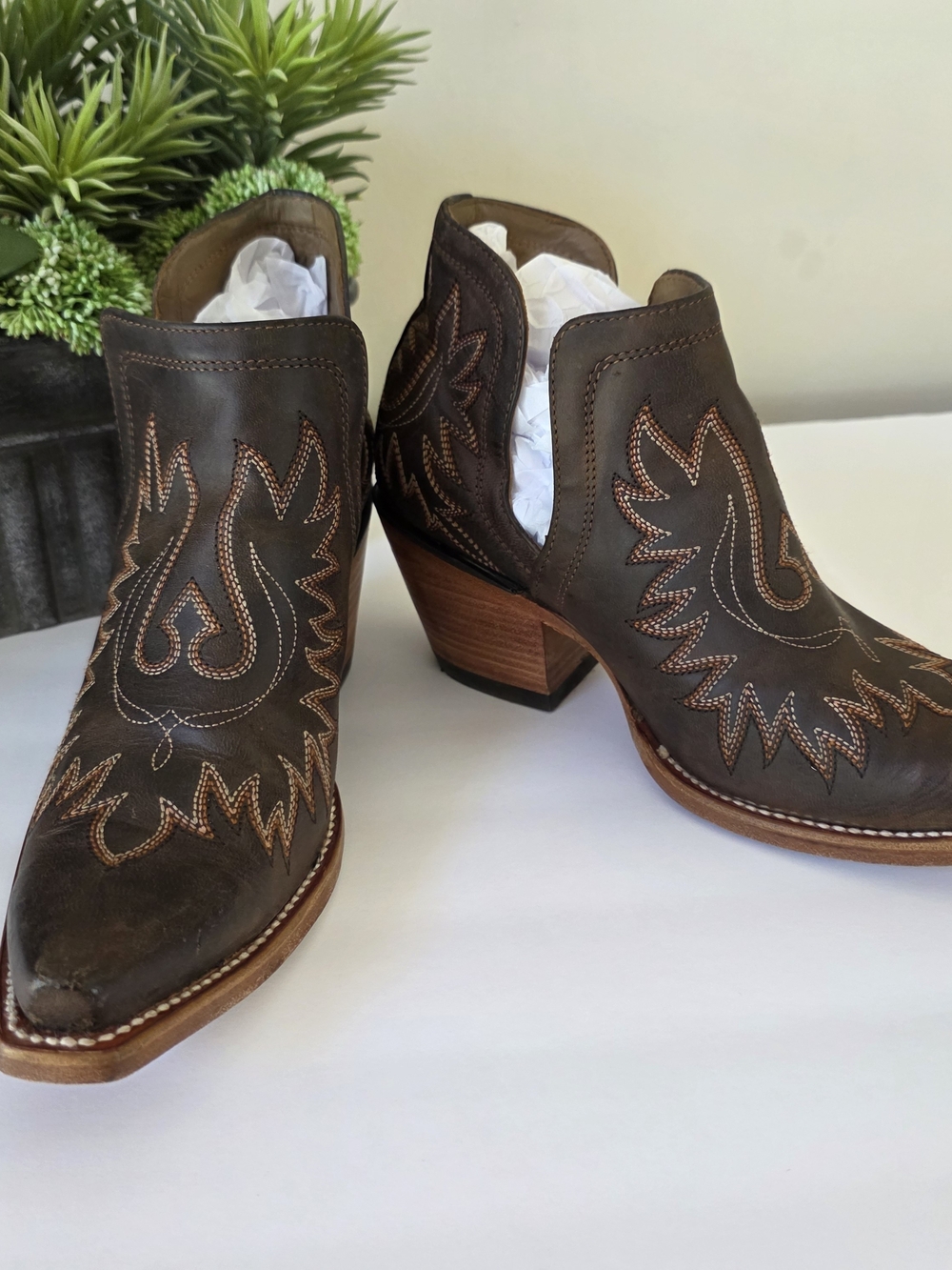 Ariat Dixon Western Booties Women's 8.5 Brown Leather Snip Toe Cowboy Boots - Picture 5 of 13